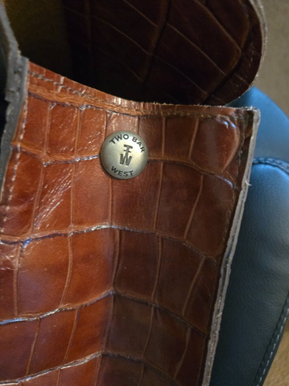 Two Bar West Vintage Brown Crocodile Satchel Top Handle Bag - Picture 5 of 5
